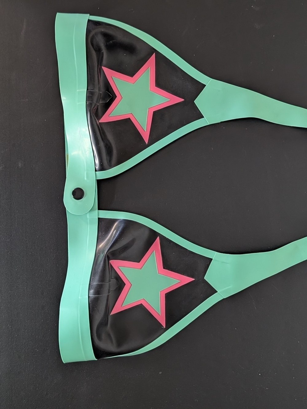 Latex Bikini - Picture 2 of 9